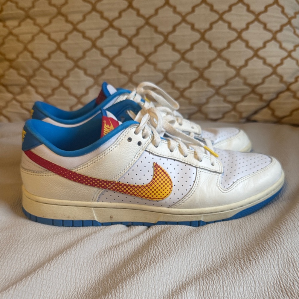 Nike Dunks White Low-Top Sneakers with Yellow Swoosh & Blue Lining